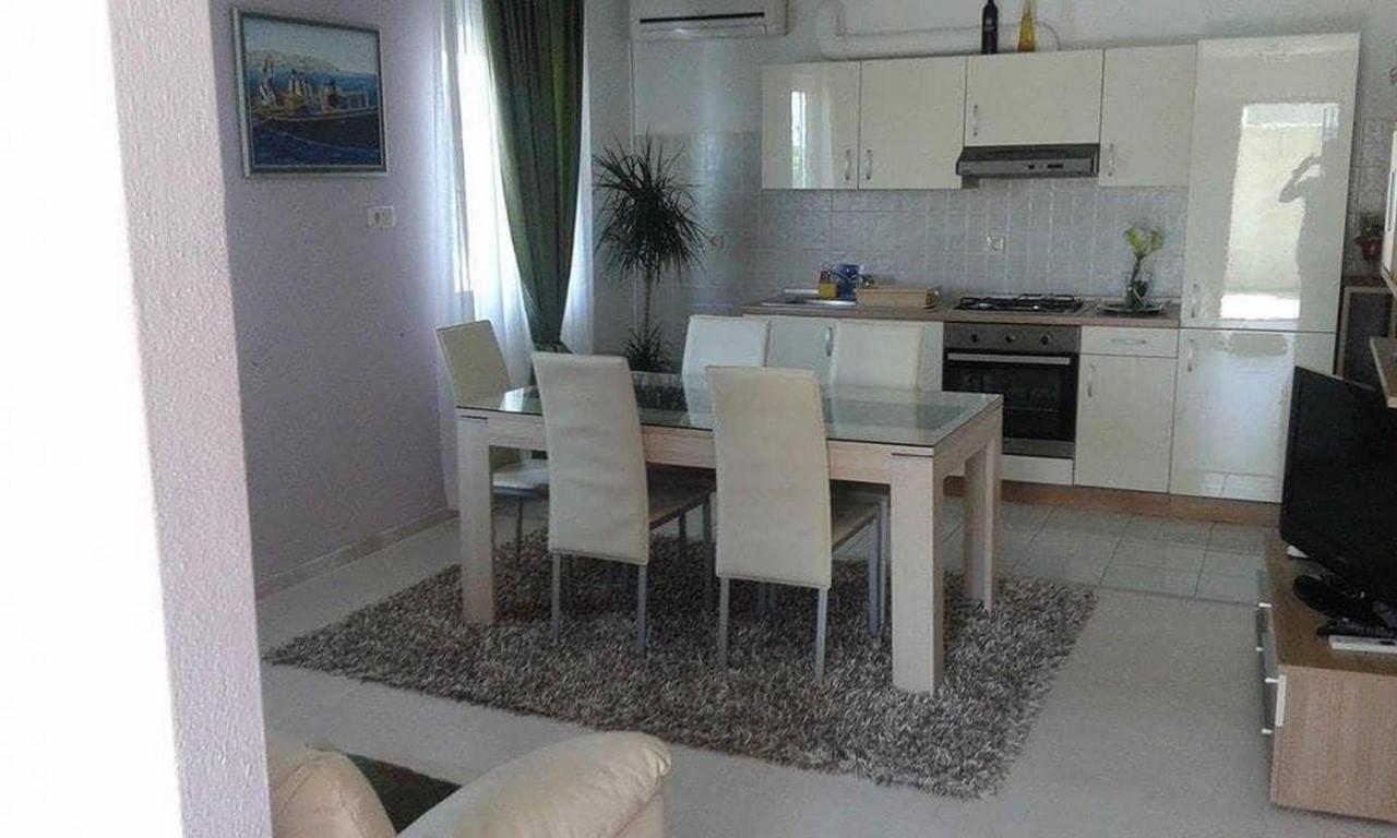 Apartman Kristina Trogir Exterior photo